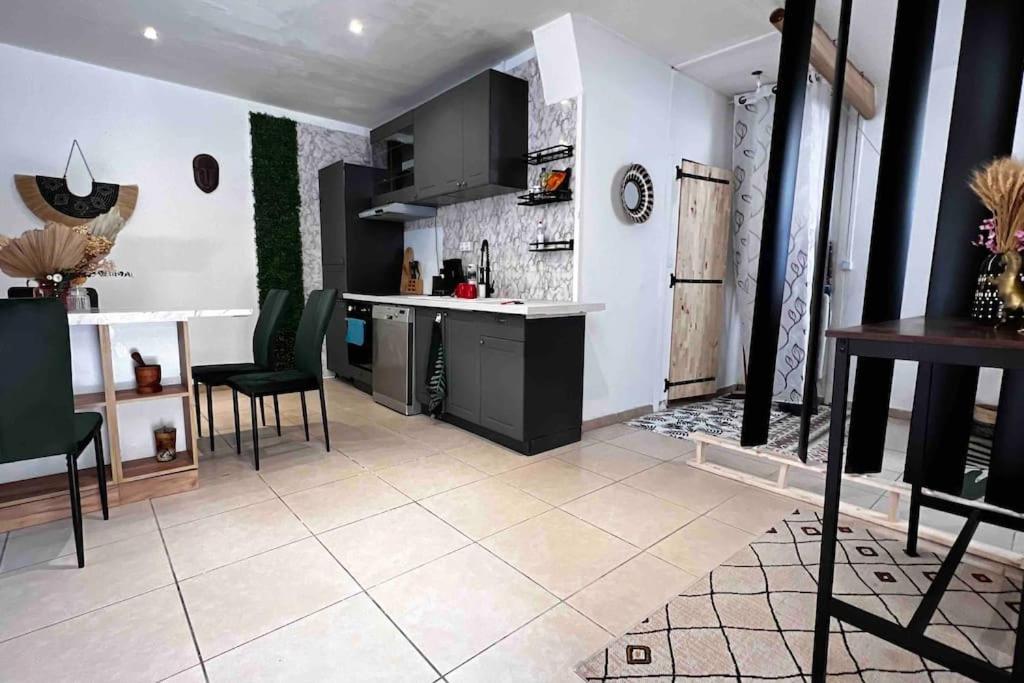T3 6 Couchages Grands Buffets Et Plages Apartamento